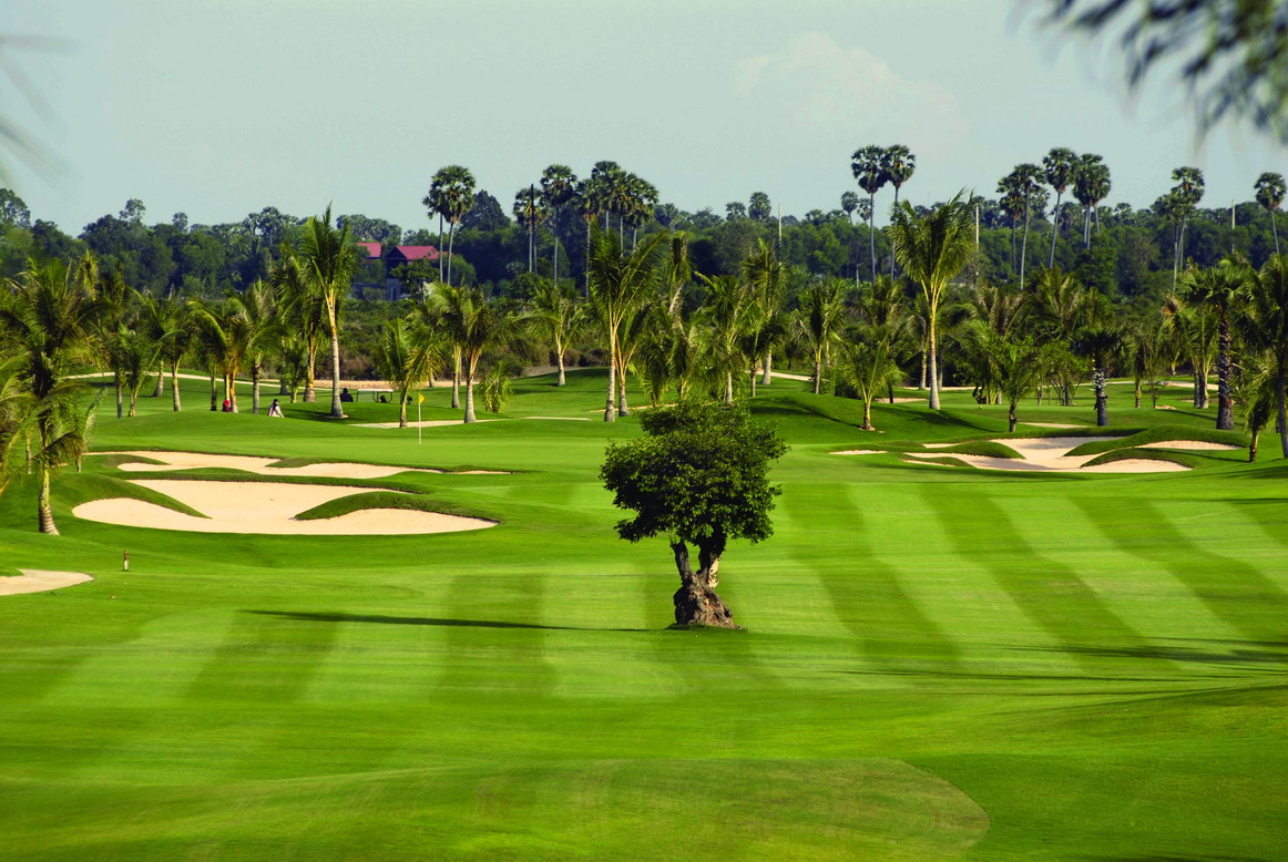 attraction-Cambodia Golf & Country Club Kampong Speu.jpg